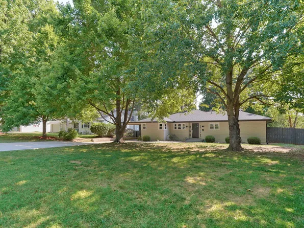 2510 S Wallis Smith Boulevard, Springfield, MO 65804