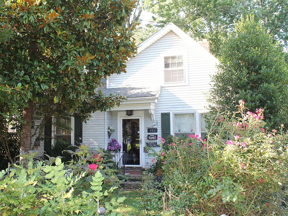 1st image of 602 Eastland St