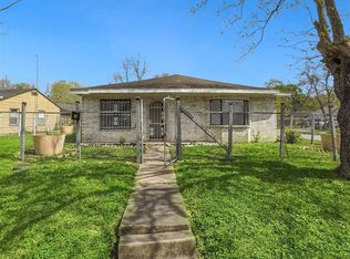 7363 Eisenhower Rd, Houston, TX 77033