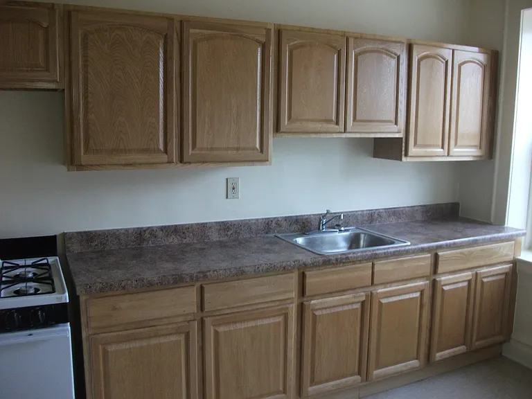636 Lyons Avenue — Photo 10
