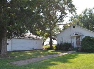 1091 Road X, Hartford, KS 66854