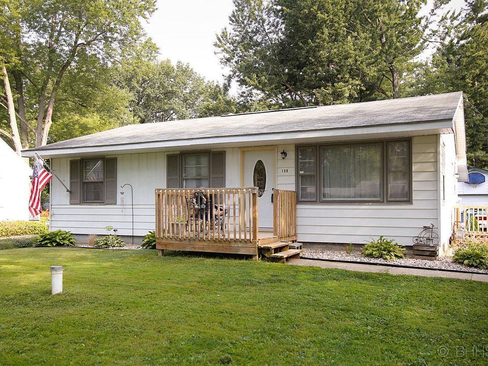 139 maplehurst blvd-102
