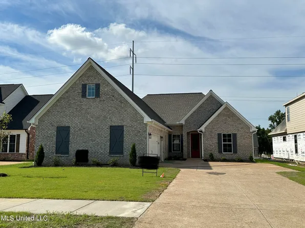 3476 Kreunen St, Nesbit, MS 38651