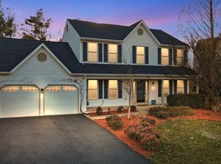 9462 Weeping Willow Dr, Manassas, VA 20110