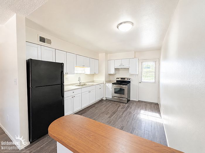 1st image of 6818 N 17th Ave APT 10