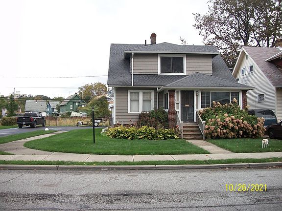 Beautifully landscaped yard