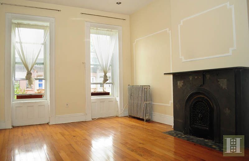 2nd image of 584 Halsey St