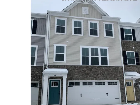 1384 Chateau Pl #25B, Avon, OH 44011