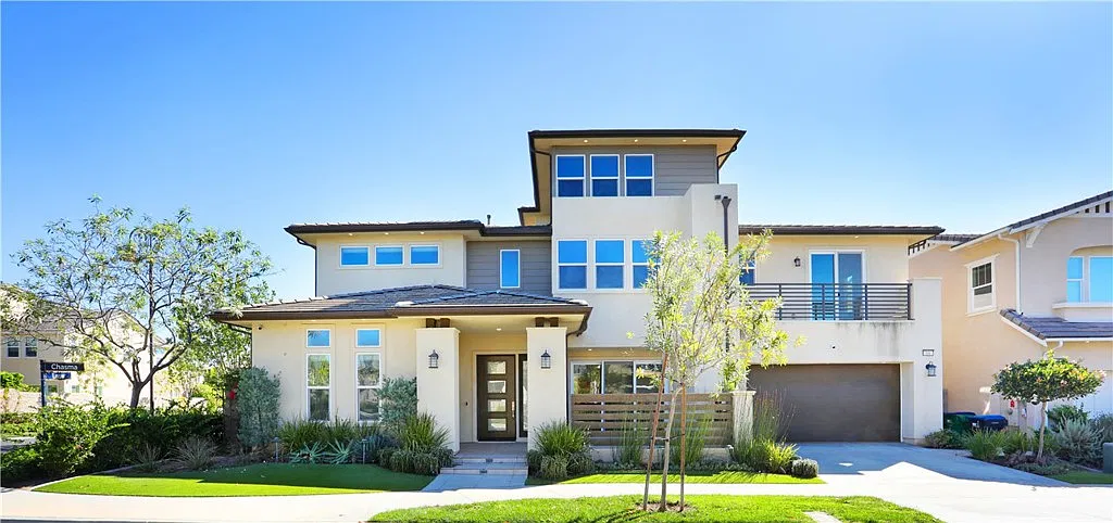5 bed, 6.0 bath, 4346 sqft, $11,500 — Photo 1