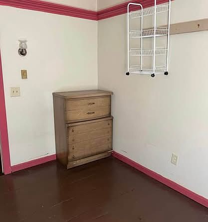 2nd image of 4 Putnam Rd #6