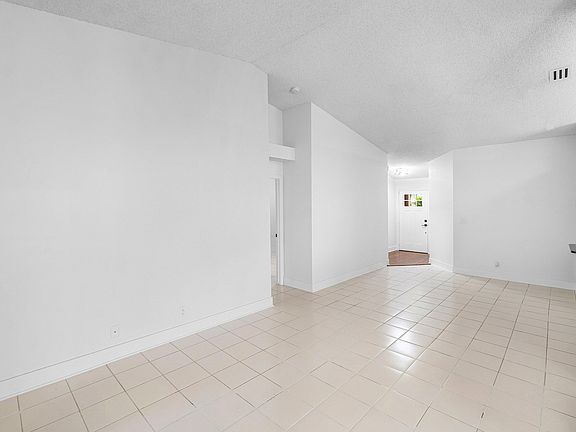 4th image of 14 Ripley Way