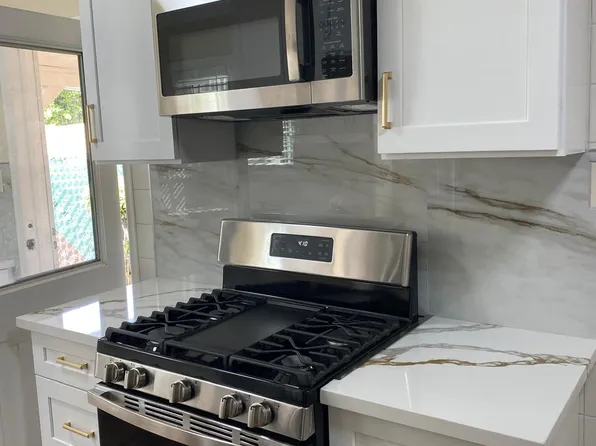 8445 1/2 Chestnut Ave #1/2, South Gate, CA 90280