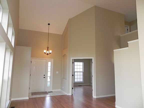2nd image of 1373 Royal Oak Ln
