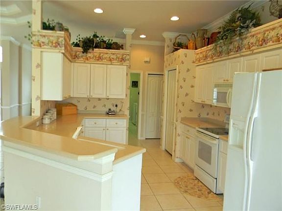 5th image of 7711 Naples Heritage Dr