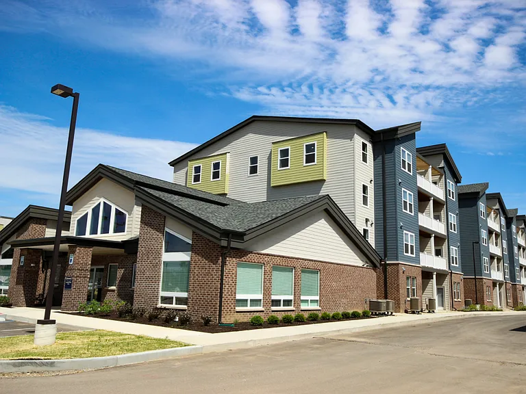 Ashford Park Apartments — Photo 7