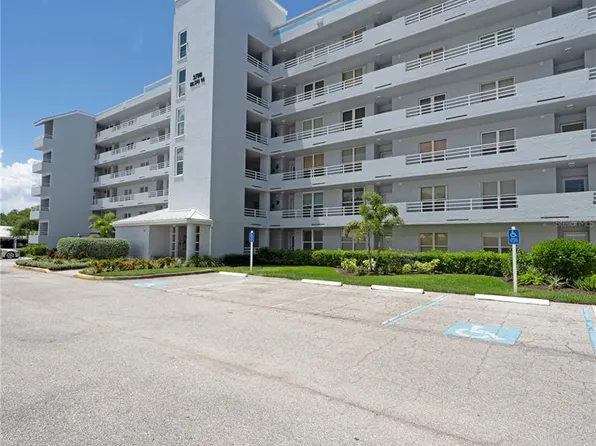 3780 Pinebrook Cir APT 105, Bradenton, FL 34209