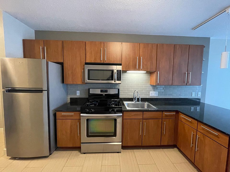 1st image of 215 W Erie St #2203