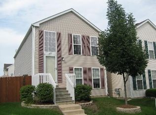 877 Symphony Dr #7146, Aurora, IL 60504