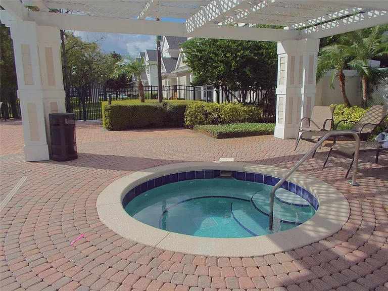 304 Southern Pecan Cir #208-208-208 — Photo 9