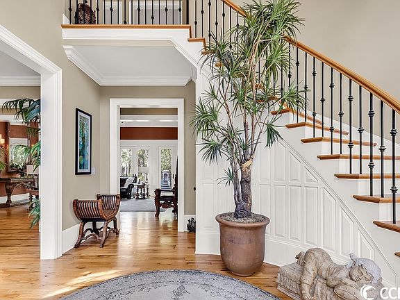 3rd image of 46 Susannah Ln.
