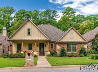 1109 Victoria Dr, Longview, TX 75604