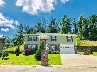 928 Greenwood Dr, Berea, KY 40403