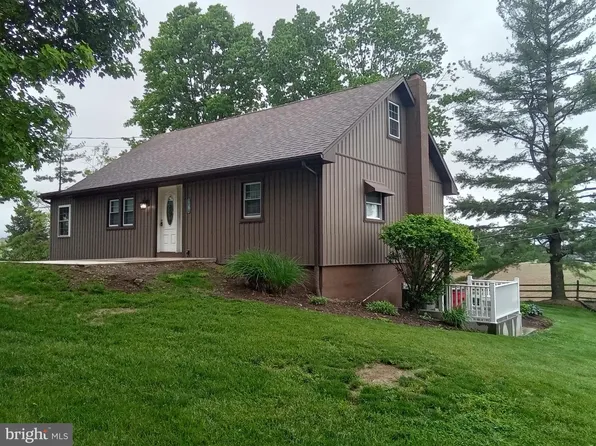 10 Koser Rd, Shippensburg, PA 17257