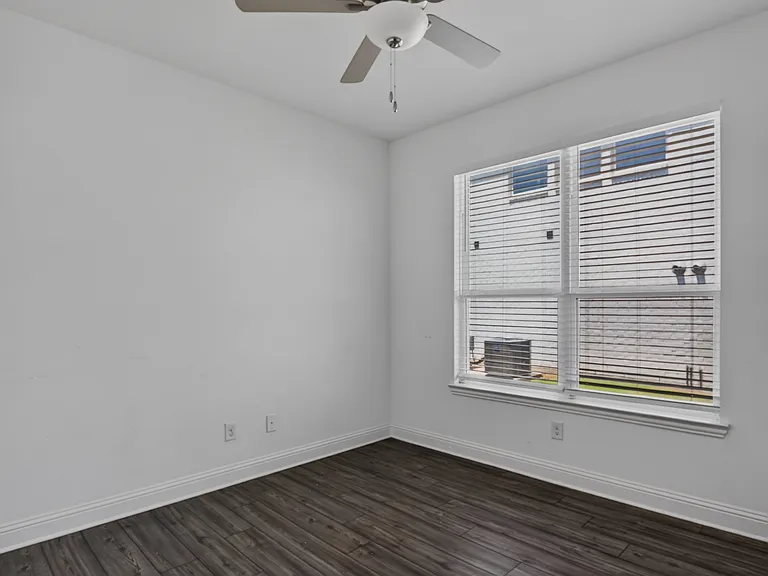 845 Ranchland Rd — Photo 10