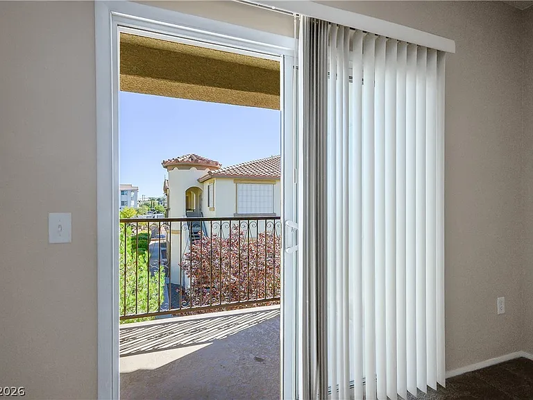 50 Aura De Blanco St #10203 — Photo 20