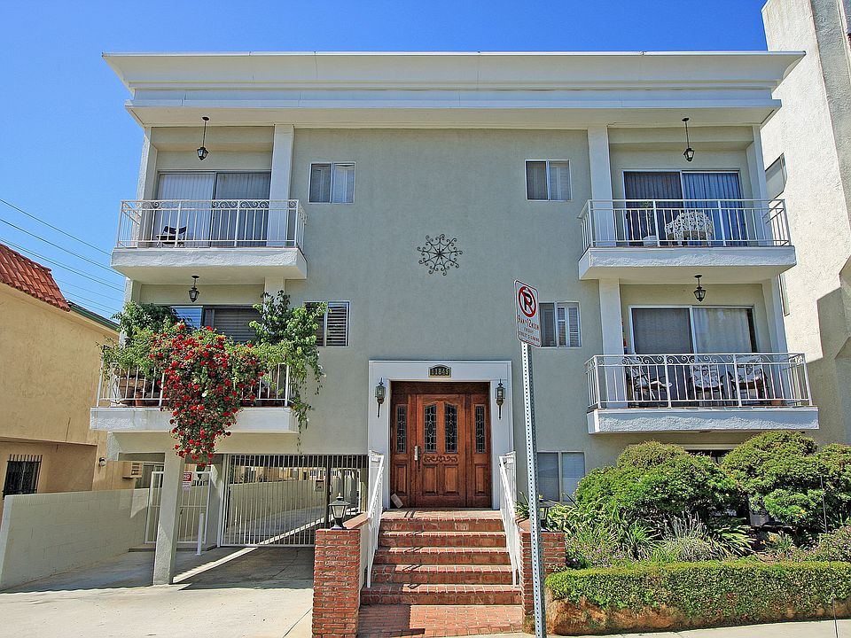 1st image of 11849 Mayfield Ave #208