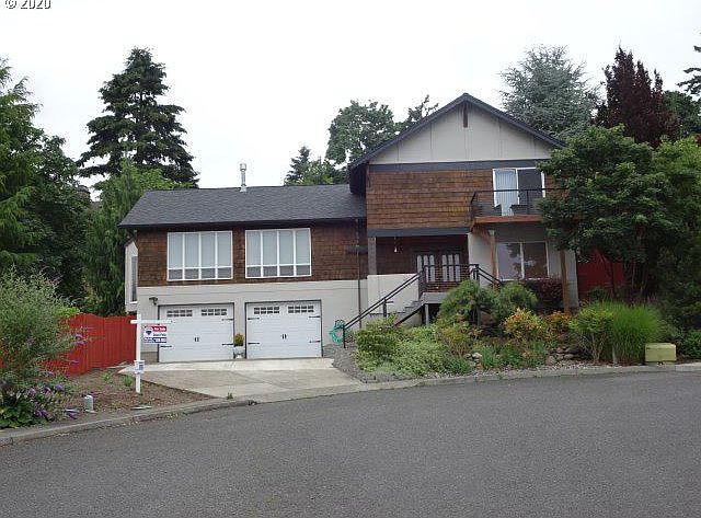 1st image of 900 SE 77th Ct