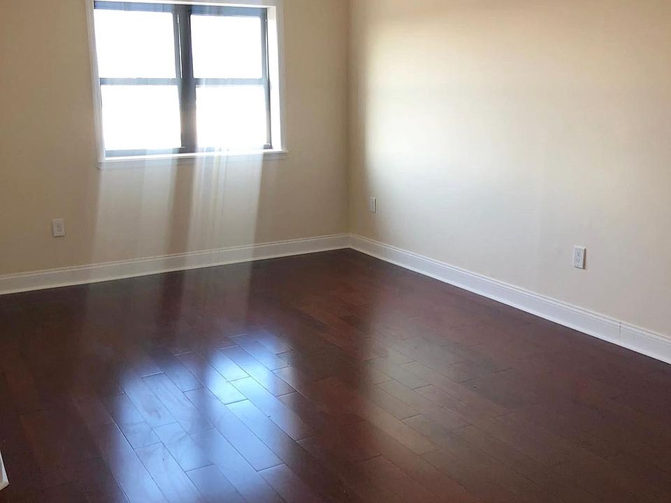 1st image of 9401 199th St