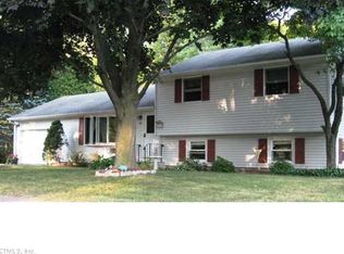 44 Bel Aire Dr, Plainville, CT 06062