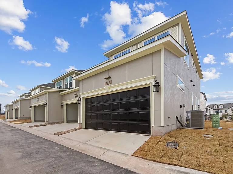 Two Car Attached Garage (Plan 3191)