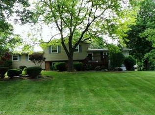 11024 William Penn Ave NE, Hartville, OH 44632