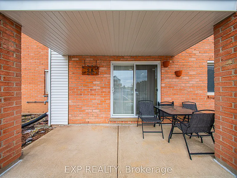 1096 Jalna Blvd #28 — Photo 4