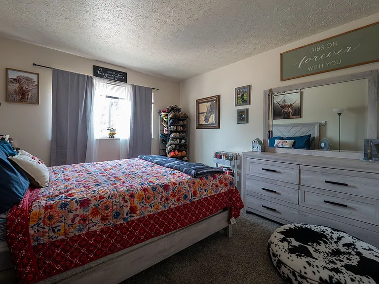 Allen Creek Apartments — Photo 11