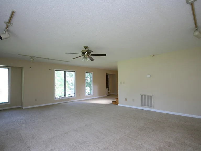 111 Heatherwood Dr — Photo 14