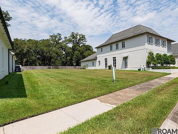 3rd image of 305 Casa Colina Ct