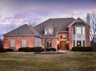13685 W Deer Park Dr, New Berlin, WI 53151