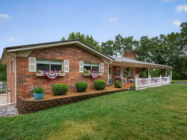 1755 Burgess Falls Rd, Sparta, TN 38583