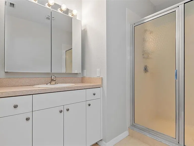3923 Cape Haze Dr #302 — Photo 28