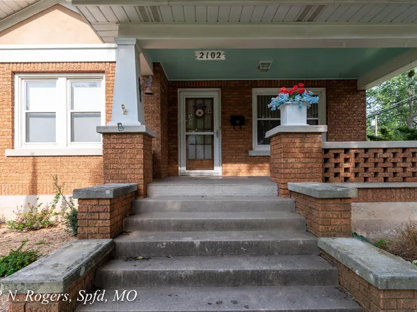 2102 N Rogers Avenue, Springfield, MO 65803
