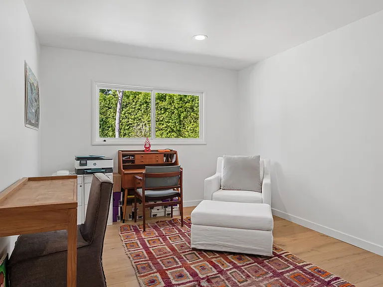 6202 Frondosa Dr — Photo 23