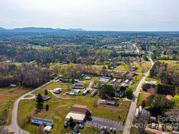1521 Airport Rhodhiss Rd, Hickory, NC 28601