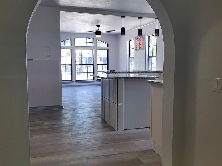 2026 Dahlgreen Ave — Photo 9