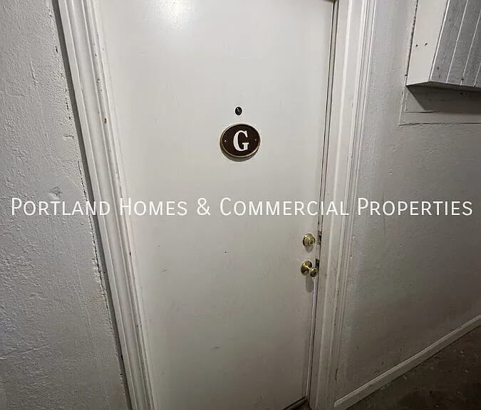 6533 S Virginia Ave #G — Photo 2