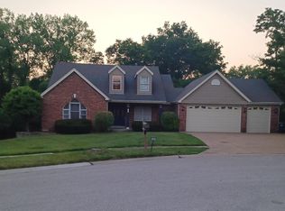 4404 Paddock Point Dr, Florissant, MO 63033