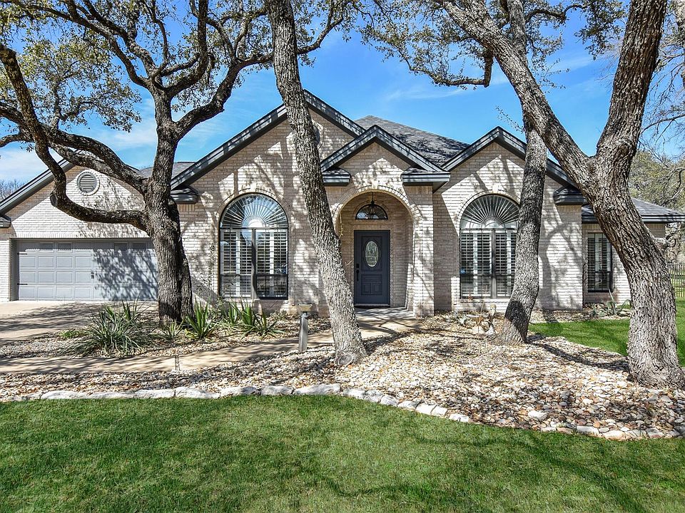 1st image of 110 Wallace Riddell Dr