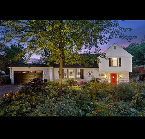 2320 Parklands Rd Photo 1